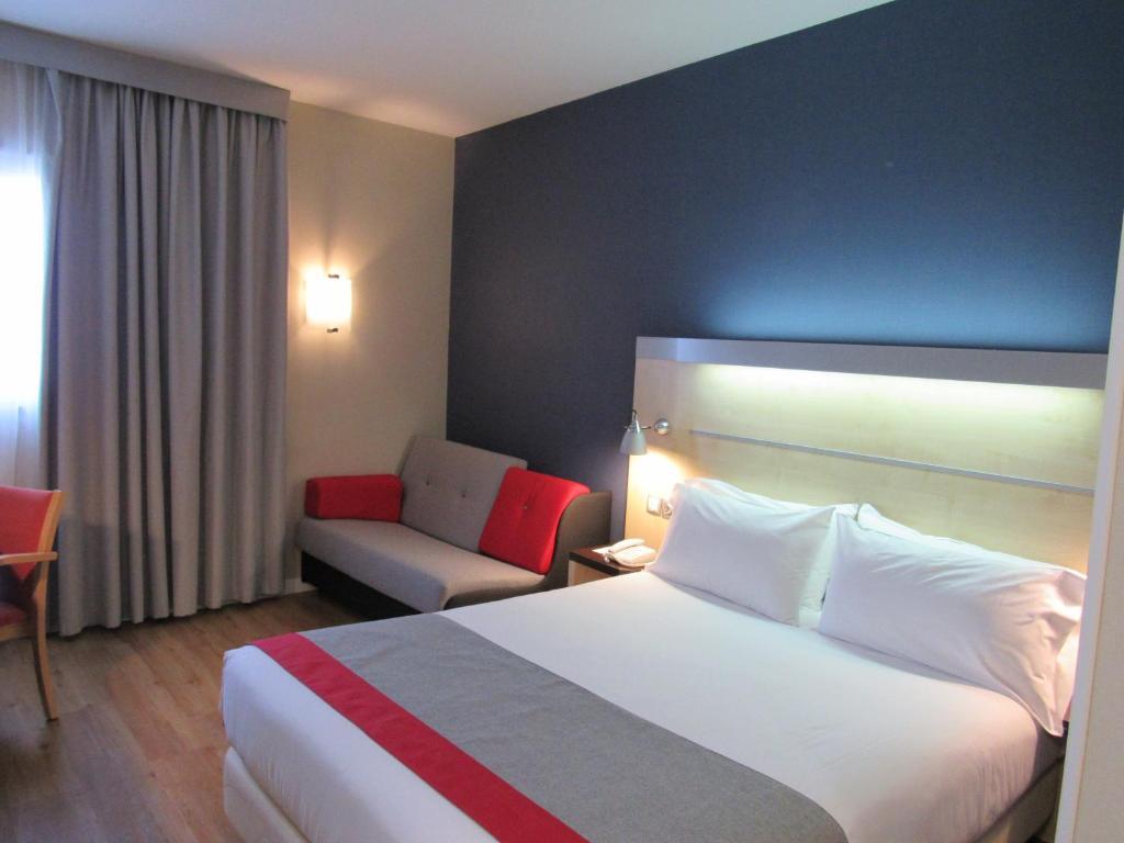 Holiday Inn Express Barcelona City 22@, An Ihg Hotel Экстерьер фото